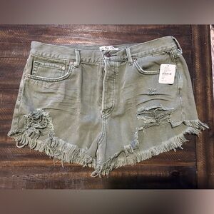 Brand new NWT Free People Loving Good Vibrations Cotton Frayed Denim Shorts